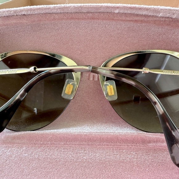 MIU MIU sunglasses - Picture 3 of 7